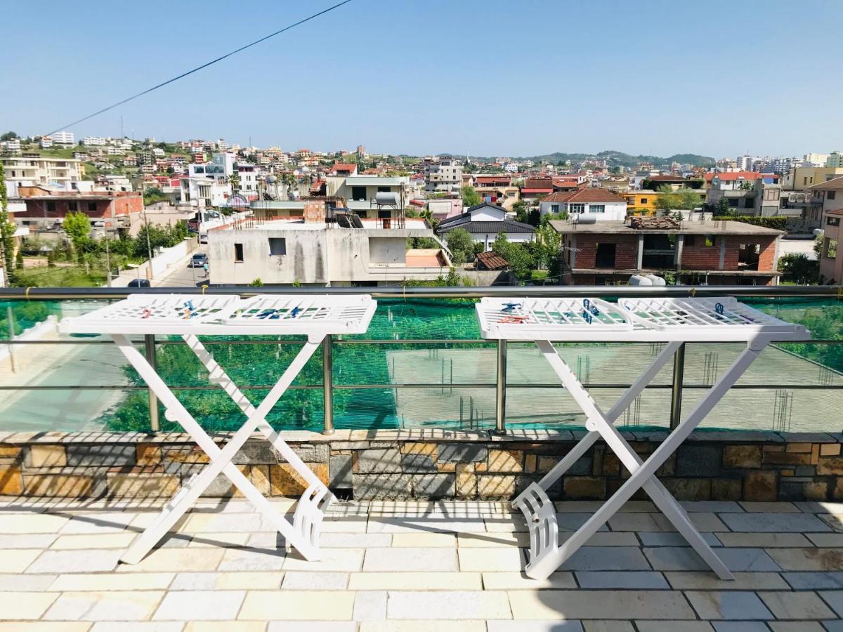 Vila Aliaj Special Rooftop Room For Two Durrës Buitenkant foto